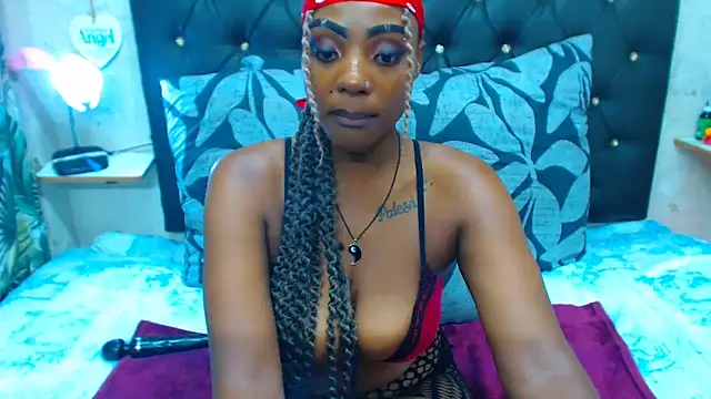 Snapshot of SAVAGExBOO chatting on 18, 12, 2024 SAVAGExBOO online show from 18, 12, 2024