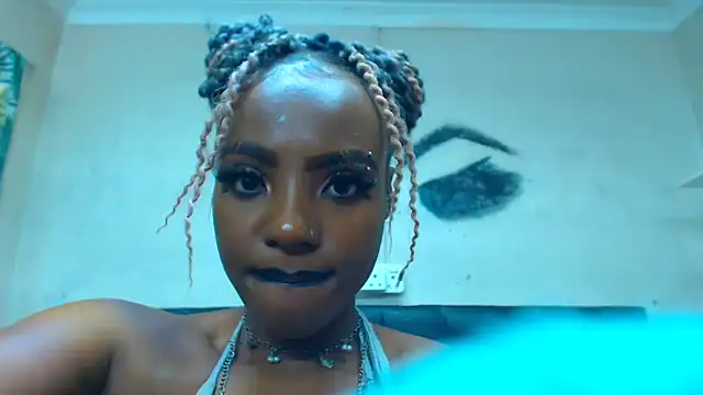 Snapshot of SAVAGExBOO chatting on 20, 12, 2024 SAVAGExBOO online show from 20, 12, 2024