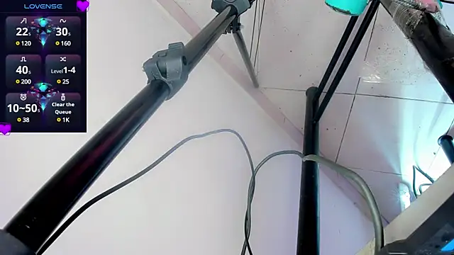 Maryonthemoon online show from 3, 3, 2025