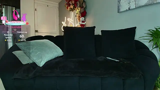 Snapshot of Damon-benet chatting on 18, 12, 2025 Damon-benet online show from 18, 12, 2025