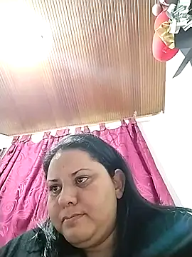 tetasgrandes karol online show from 3, 12, 2024