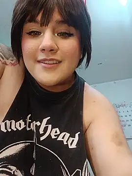 ItsNaiixa online show from 24, 7, 2026