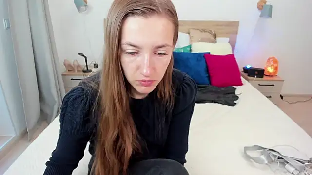 KateRedgar online show from 28, 9, 2025