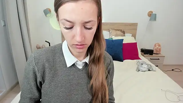 KateRedgar online show from 7, 10, 2025