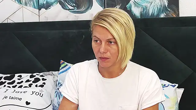 tanyagrey online show from 26, 9, 2025