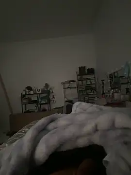AdrianUquillas online show from 9, 4, 2026