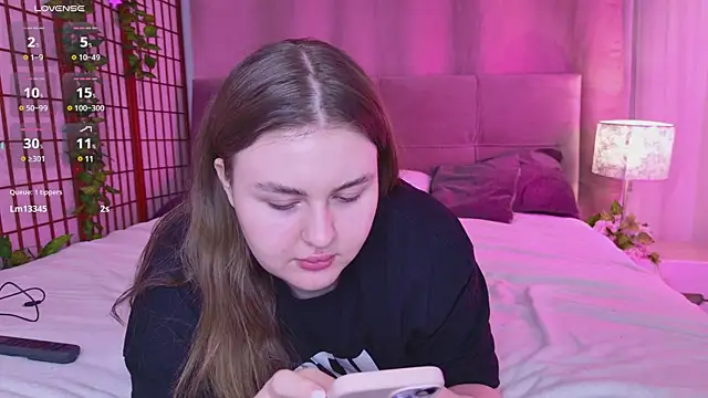 Mia  Peach online show from 23, 2, 2025