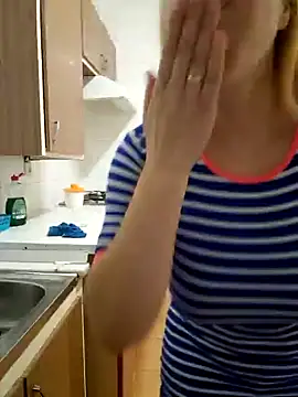 Snapshot of lamorbosa37 chatting on 5, 12, 2024 lamorbosa37 online show from 5, 12, 2024