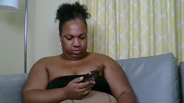 Badgirlbrittt online show from 8, 10, 2025