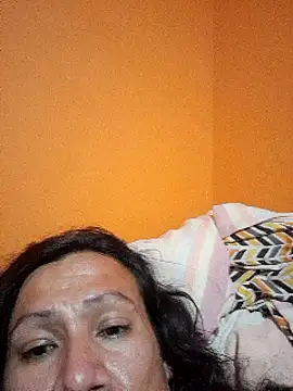 miicheele32 online show from 11, 3, 2025