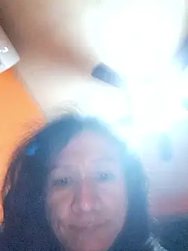 miicheele32 online show from 7, 10, 2025