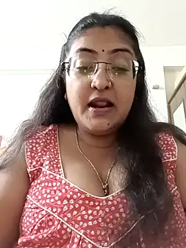 Snapshot of LAVERNIYA_ chatting on 17, 9, 2025 LAVERNIYA  online show from 17, 9, 2025