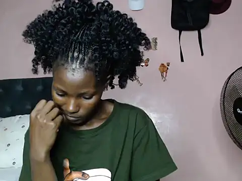 TrishaKalid online show from 1, 2, 2025