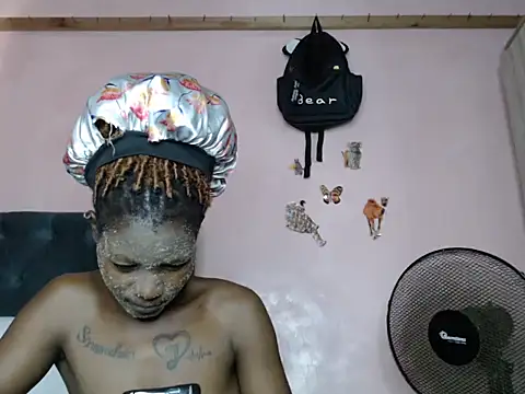 TrishaKalid online show from 23, 2, 2025