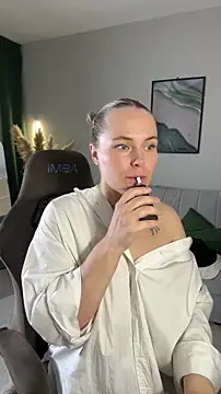 Charming Daphny online show from 12, 6, 2026