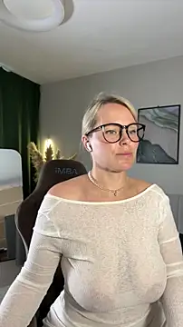 Charming Daphny online show from 19, 6, 2026