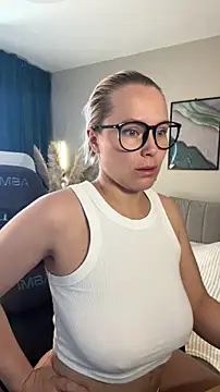 Charming Daphny online show from 26, 6, 2026