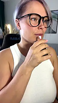 Charming Daphny online show from 18, 7, 2026