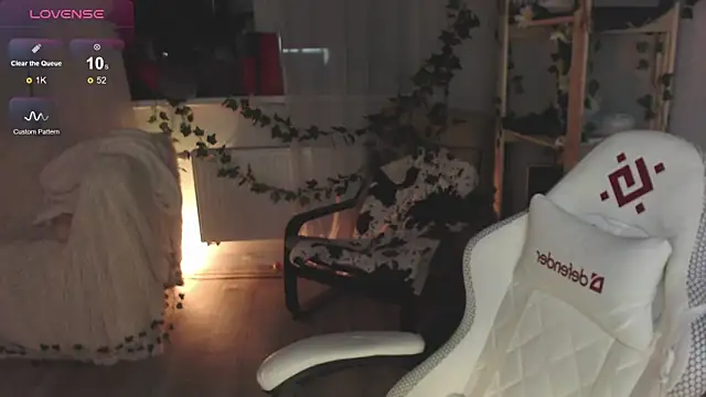 Snapshot of Brience chatting on 9, 2, 2025 Brience online show from 9, 2, 2025