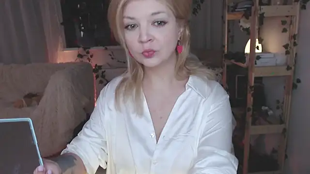 Snapshot of Brience chatting on 20, 3, 2025 Brience online show from 20, 3, 2025