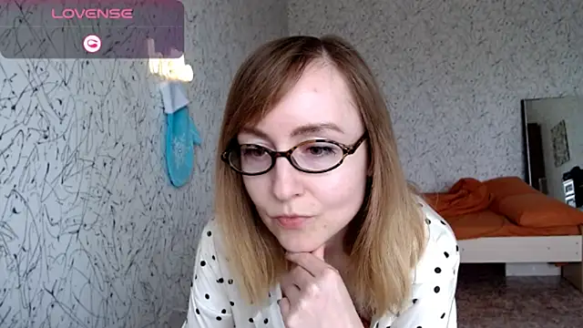 Snapshot of Athena_Richards chatting on 8, 5, 2026 Athena Richards online show from 8, 5, 2026