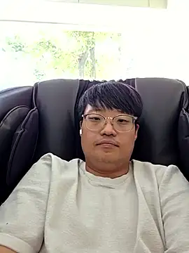 Snapshot of lolgayb chatting on 10, 6, 2026 lolgayb online show from 10, 6, 2026