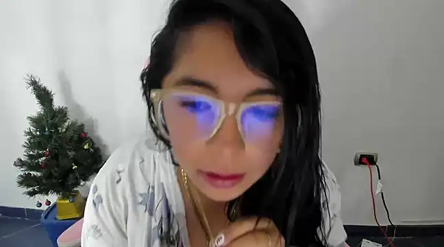  Angelinaandrade  online show from 6, 1, 2025