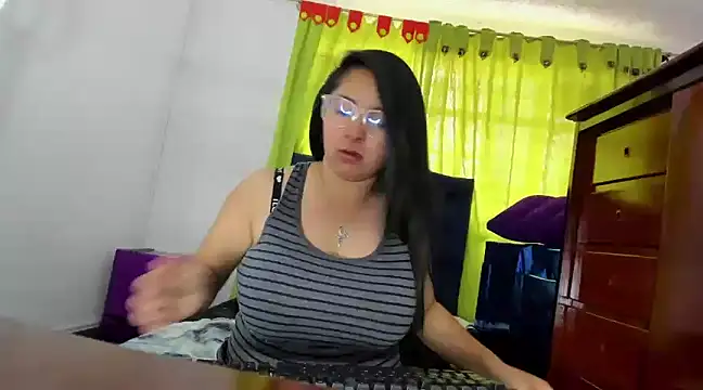  Angelinaandrade  online show from 7, 1, 2025