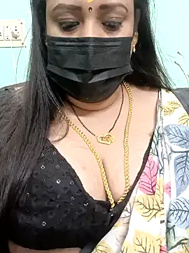 Snapshot of ashikaa_r chatting on 16, 12, 2024 ashikaa r online show from 16, 12, 2024