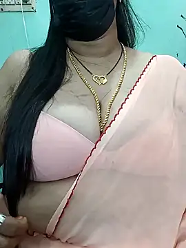 Snapshot of ashikaa_r chatting on 17, 12, 2024 ashikaa r online show from 17, 12, 2024