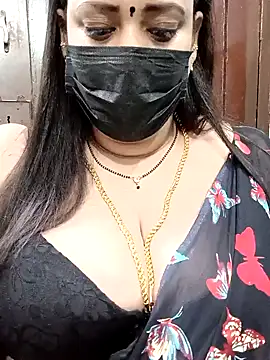 Snapshot of ashikaa_r chatting on 13, 1, 2025 ashikaa r online show from 13, 1, 2025