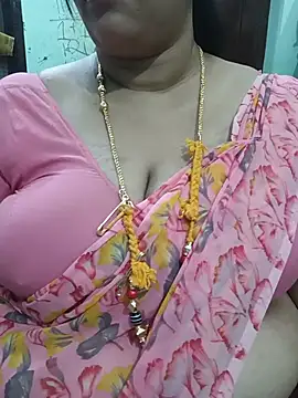 Snapshot of ashikaa_r chatting on 19, 7, 2026 ashikaa r online show from 19, 7, 2026