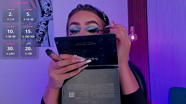 miah connor online show from 28, 10, 2025