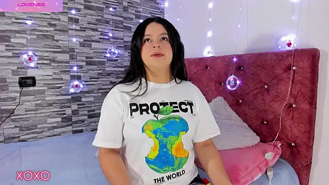 skyhotgirll online show from 12, 12, 2024