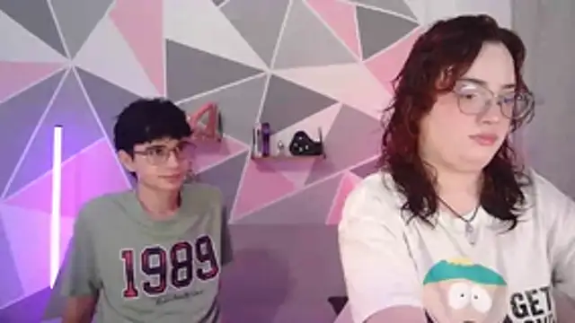 Snapshot of AndrewAnndCherry chatting on 29, 11, 2025 AndrewAnndCherry online show from 29, 11, 2025