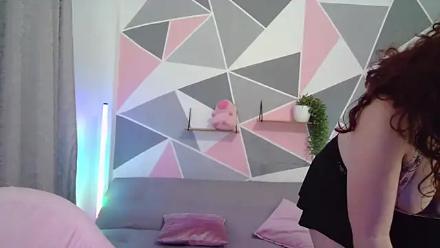 AndrewAnndCherry online show from 7, 4, 2026