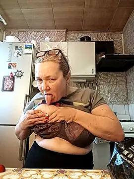 HelenaGlossX online show from 19, 2, 2025