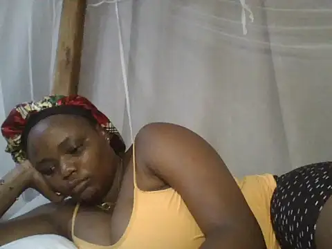Snapshot of mummie_Nasty254 chatting on 10, 9, 2025 mummie Nasty254 online show from 10, 9, 2025
