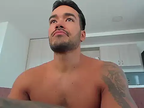 Snapshot of Alexander_Martines chatting on 10, 7, 2026 Alexander Martines online show from 10, 7, 2026