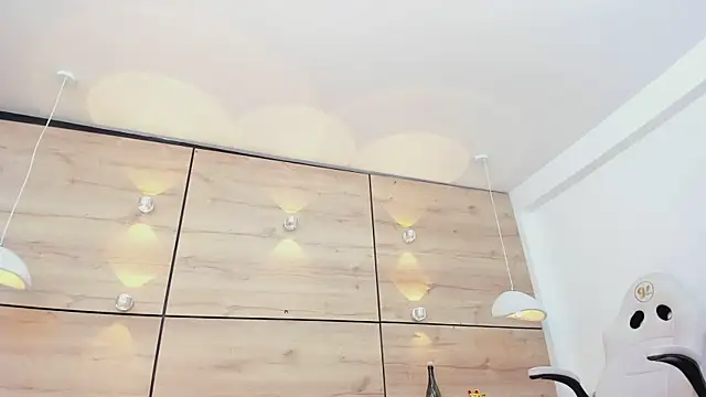 martina touss online show from 1, 3, 2025