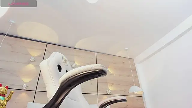 martina touss online show from 20, 3, 2025