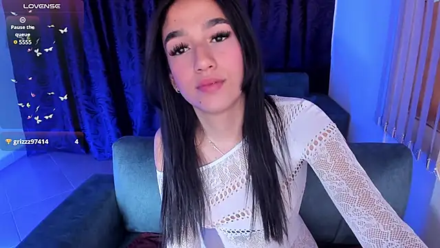 Snapshot of SaraaMills chatting on 23, 1, 2025 SaraaMills online show from 23, 1, 2025