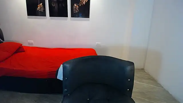 naomiwildburn online show from 13, 9, 2025