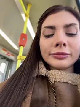 Snapshot of Accole chatting on 19, 3, 2025 Accole online show from 19, 3, 2025