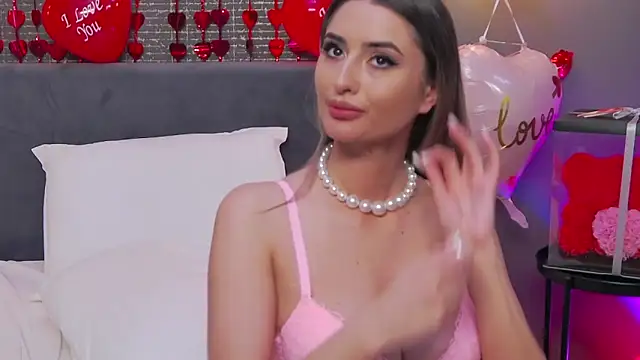 Snapshot of LoraDevine chatting on 15, 2, 2025 LoraDevine online show from 15, 2, 2025