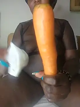 Snapshot of melaninebony1 chatting on 12, 6, 2026 melaninebony1 online show from 12, 6, 2026