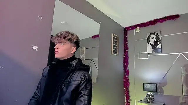 Snapshot of ANDRIUS_24 chatting on 5, 12, 2024 ANDRIUS 24 online show from 5, 12, 2024