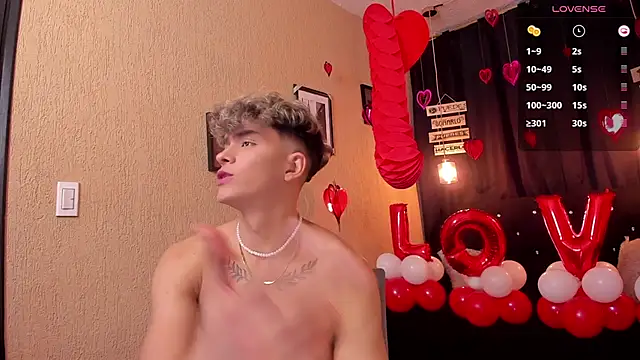 Snapshot of ANDRIUS_24 chatting on 15, 2, 2025 ANDRIUS 24 online show from 15, 2, 2025