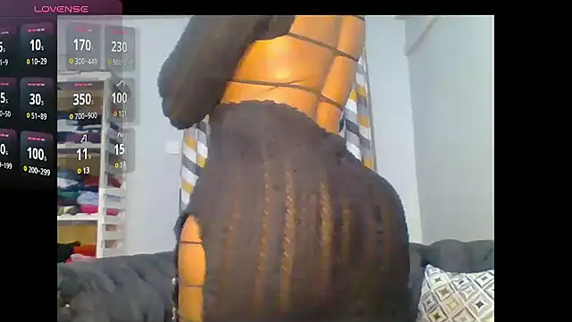 Petite 254 online show from 11, 3, 2025