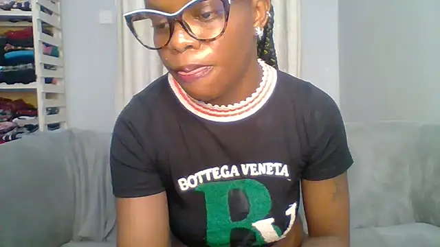 Petite 254 online show from 26, 3, 2026